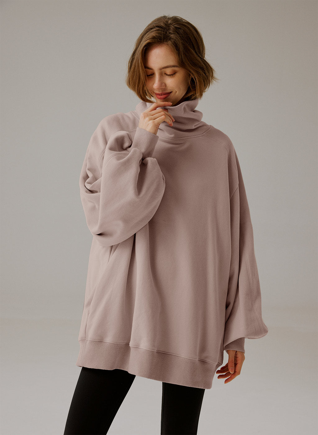 Oversized Turtleneck Sweatshirt - Elegant Comfort 